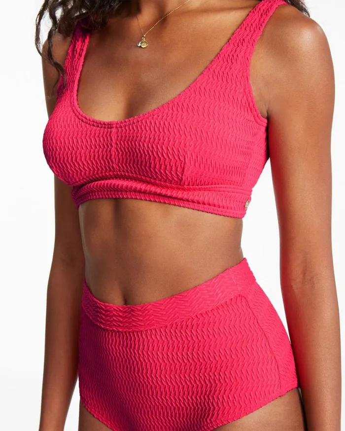 Billabong Chasing Tides Elliot Tank Bikini Top Fuego Womens Bikini Tops Billabong Chasing Tides Elliot Tank Bikini Top Fuego Womens Bikini Tops