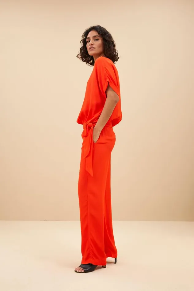 ByBar Broeken Vrouwelijk Robyn Satin Stripe Pant Bright Poppy ByBar Broeken Vrouwelijk Robyn Satin Stripe Pant Bright Poppy