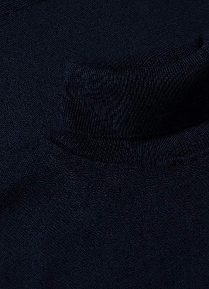 ExtraFine Merino Roll Neck Light Navy Men SUNSPEL Knitwear