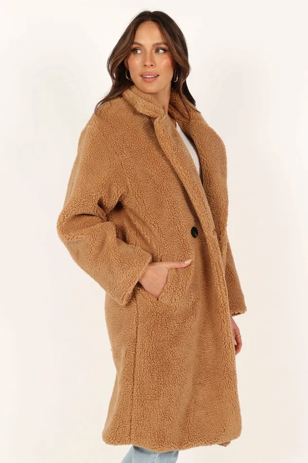Jackets and Coats Women Beatrice Faux Fur Coat Camel Petal and Pup