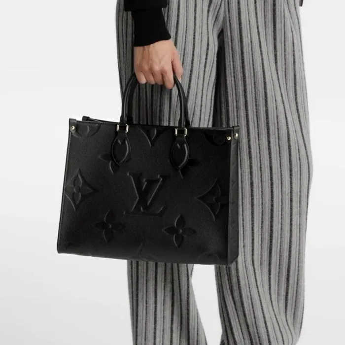 Louis Vuitton OnTheGo MM M45595 Black 8211 Louis Vuitton Handbag Store Women Louis Vuitton Onthego Bag