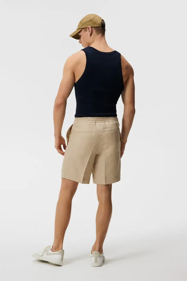Men Baron Tencel Linen Shorts Safari Beige JLindeberg Shorts Men Baron Tencel Linen Shorts Safari Beige JLindeberg Shorts
