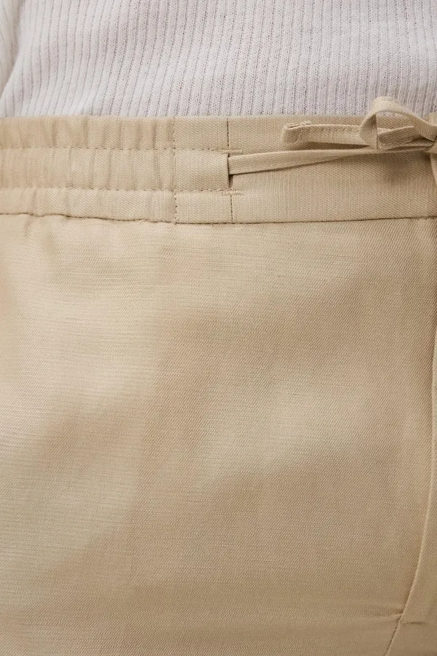 Men Baron Tencel Linen Shorts Safari Beige JLindeberg Shorts Men Baron Tencel Linen Shorts Safari Beige JLindeberg Shorts