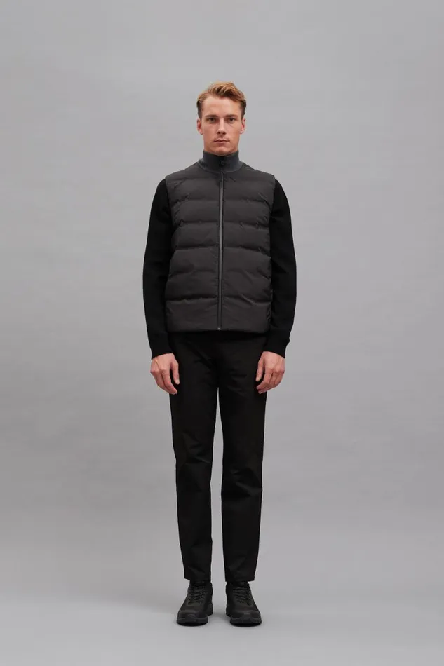 Men Pertex Shield Hybrid Knit Gilet Black Norse Projects Outerwear