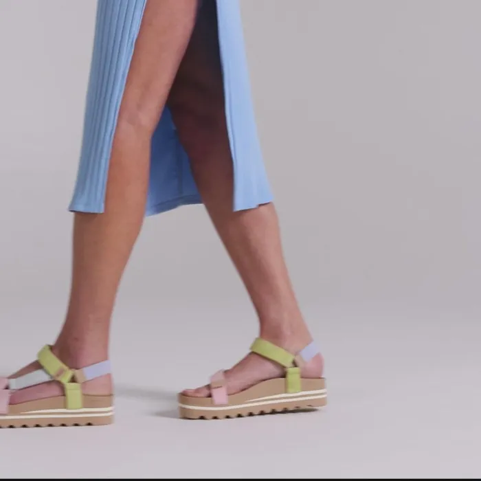 Reef Cushion Rem Hi Meringue Women Sandals Reef Cushion Rem Hi Meringue Women Sandals