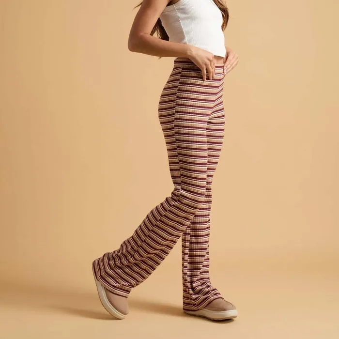 Reef Jewels Flare Pant Port Women Shorts Pants and Skirts