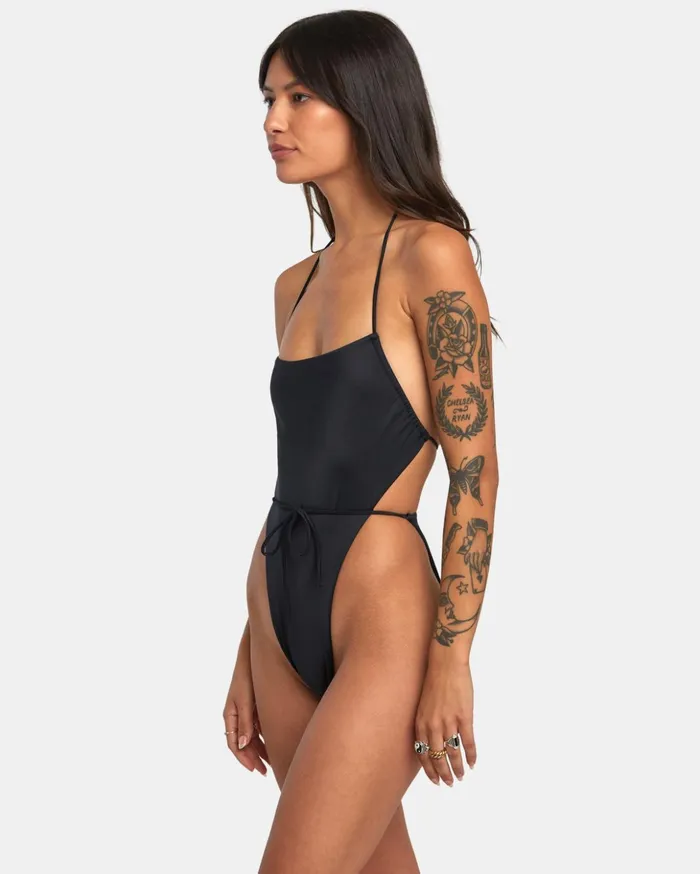 RVCA One Pieces Solid Swenddal OnePiece Swimsuit Black 8211 Women