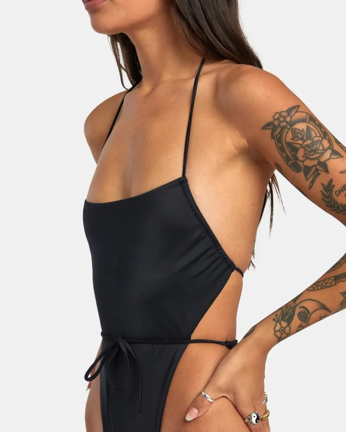 RVCA One Pieces Solid Swenddal OnePiece Swimsuit Black 8211 Women