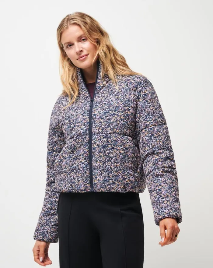 TravisMathew MONT BLANC FLORAL PUFFER Cream Multi Women Jackets TravisMathew MONT BLANC FLORAL PUFFER Cream Multi Women Jackets
