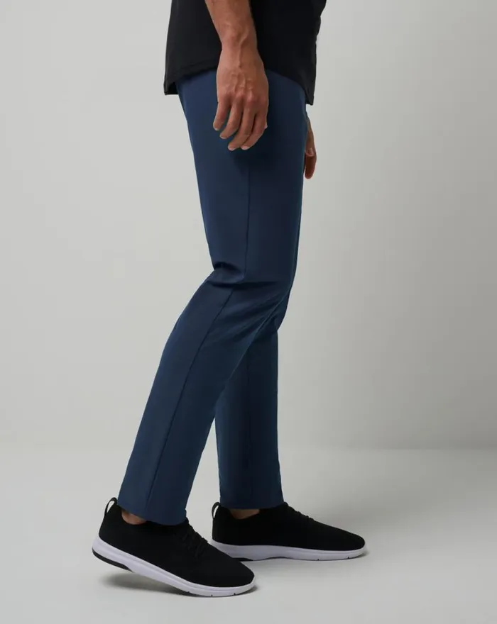 TravisMathew OPEN TO CLOSE TECH CHINO PANT Dress Blues Men Pants TravisMathew OPEN TO CLOSE TECH CHINO PANT Dress Blues Men Pants