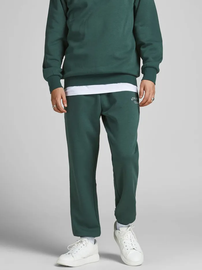 Trousers JACK and JONES Mens KANE TOBIAS SWEATPANTS Green Trekking Green Cheap On Sale Trousers JACK and JONES Mens KANE TOBIAS SWEATPANTS Green Trekking Green Cheap On Sale