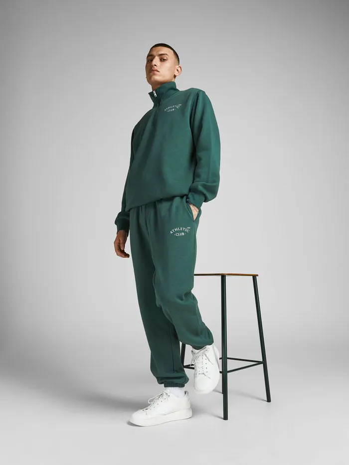 Trousers JACK and JONES Mens KANE TOBIAS SWEATPANTS Green Trekking Green Cheap On Sale