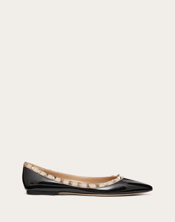 Valentino Ballerinas Woman Patent Rockstud Ballet Flat For Woman In Ivorypoudre Ivorypoudre Valentino Ballerinas Woman Patent Rockstud Ballet Flat For Woman In Ivorypoudre Ivorypoudre