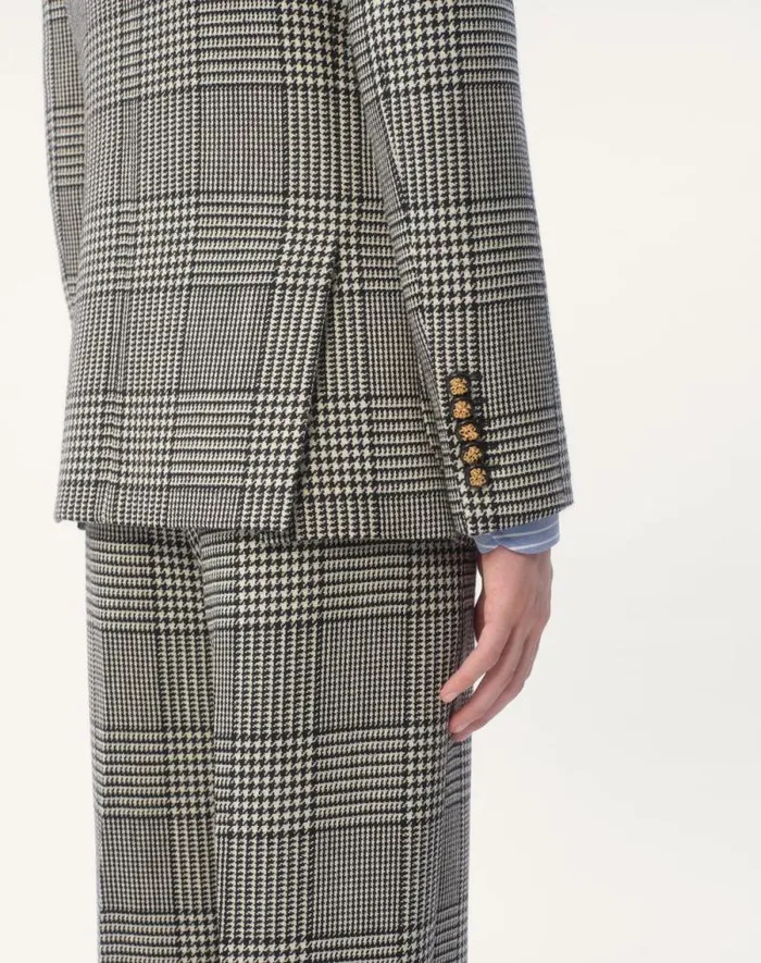 Valentino Coats And Blazers Man Singlebreasted Wool Jacket With Check Pattern On Houndstooth For Man In Ivoryblack Ivoryblack Valentino Coats And Blazers Man Singlebreasted Wool Jacket With Check Pattern On Houndstooth For Man In Ivoryblack Ivoryblack