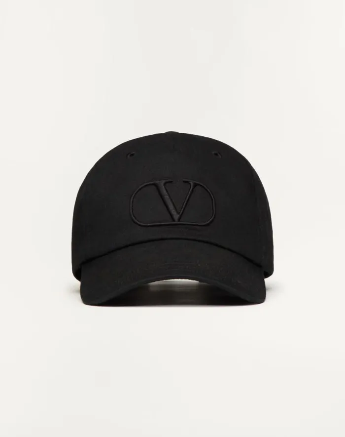 Valentino Hats And Gloves Man Vlogo Signature Baseball Cap For Man In Black Black Valentino Hats And Gloves Man Vlogo Signature Baseball Cap For Man In Black Black
