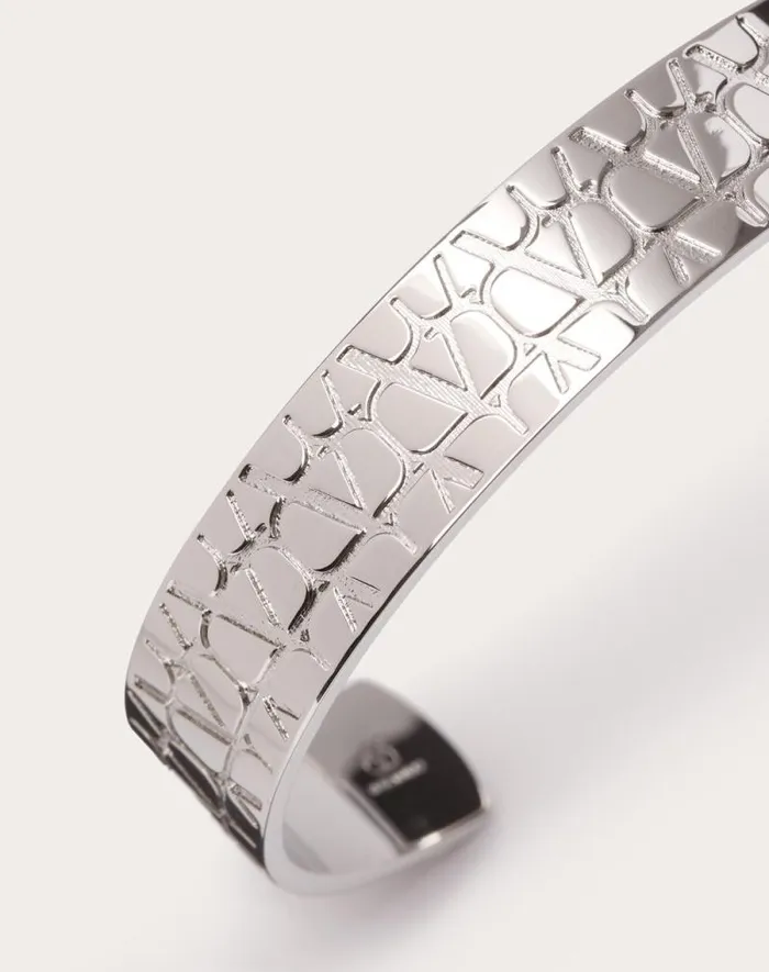 Valentino Jewelry Man Toile Iconographe Metal Cuff For Man In Palladium Palladium Valentino Jewelry Man Toile Iconographe Metal Cuff For Man In Palladium Palladium