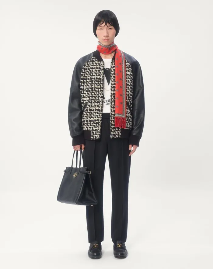 Valentino Pants And Shorts Man Wool Pants For Man In Black Black Valentino Pants And Shorts Man Wool Pants For Man In Black Black