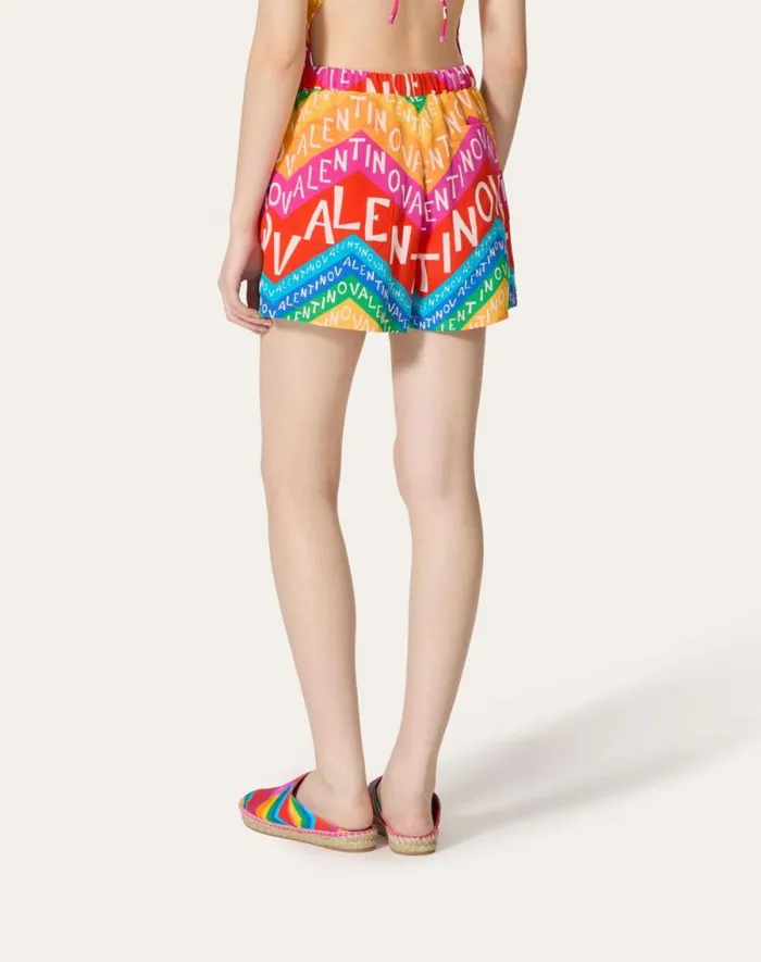 Valentino Pants And Shorts Woman Valentino Crepe De Chine Chevron 24 Shorts For Woman In Multicolor Multicolor Valentino Pants And Shorts Woman Valentino Crepe De Chine Chevron 24 Shorts For Woman In Multicolor Multicolor