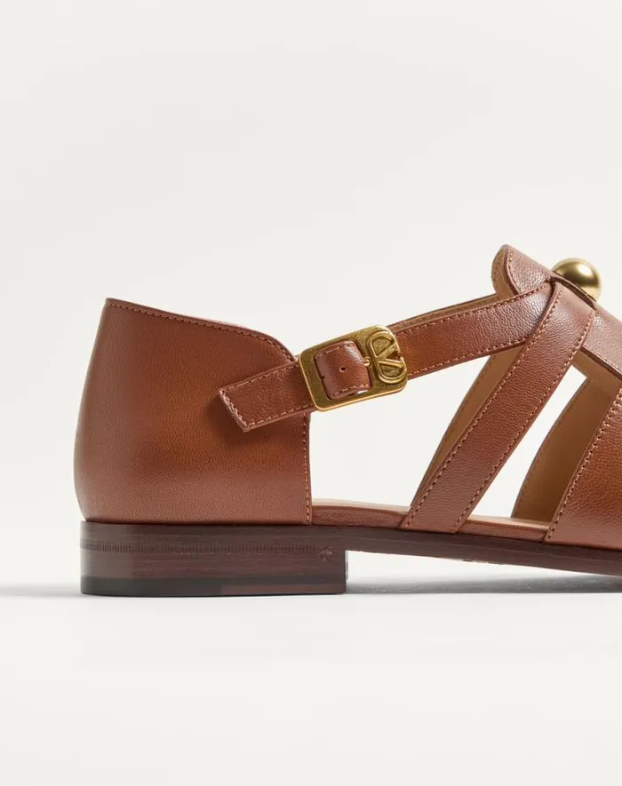 Valentino Sandals Man Studshield Fisherman Calfskin Sandal For Man In Tobacco Tobacco Valentino Sandals Man Studshield Fisherman Calfskin Sandal For Man In Tobacco Tobacco
