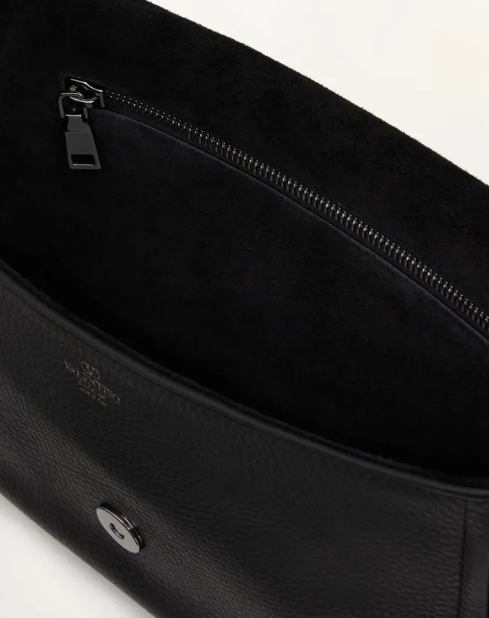 Valentino Shoulder Bags Man Valentino Garavani Alltime Grainy Calfskin Shoulder Bag For Man In Amazon Greenblack Amazon Greenblack Valentino Shoulder Bags Man Valentino Garavani Alltime Grainy Calfskin Shoulder Bag For Man In Amazon Greenblack Amazon Greenblack