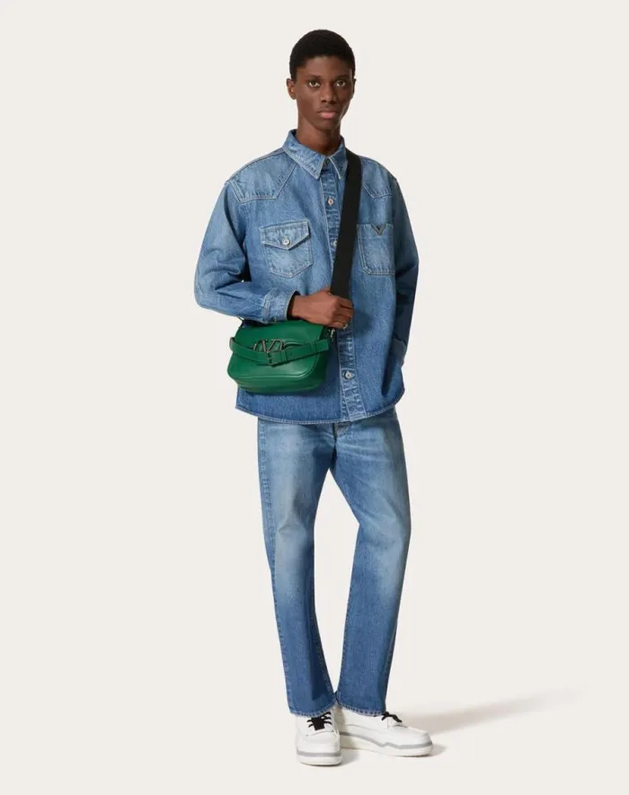 Valentino Shoulder Bags Man Valentino Garavani Alltime Grainy Calfskin Shoulder Bag For Man In Amazon Greenblack Amazon Greenblack Valentino Shoulder Bags Man Valentino Garavani Alltime Grainy Calfskin Shoulder Bag For Man In Amazon Greenblack Amazon Greenblack