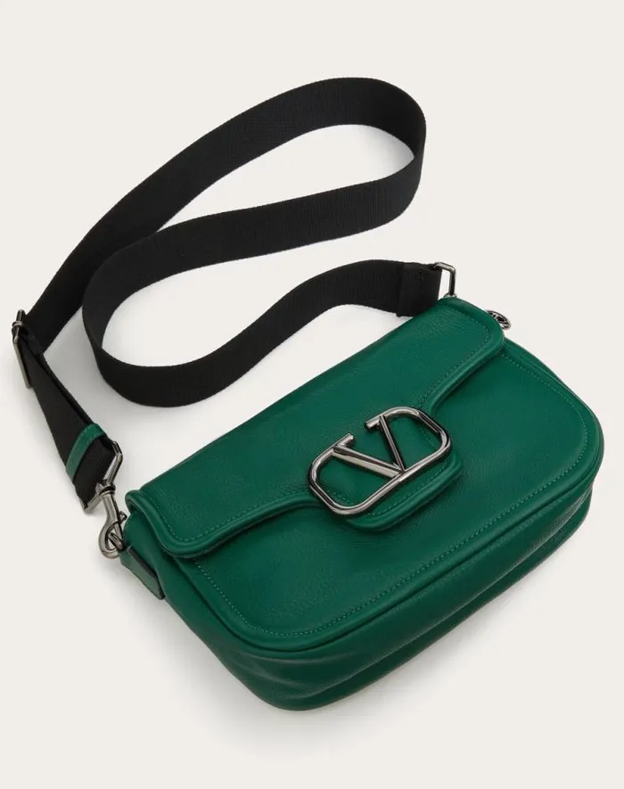 Valentino Shoulder Bags Man Valentino Garavani Alltime Grainy Calfskin Shoulder Bag For Man In Amazon Greenblack Amazon Greenblack Valentino Shoulder Bags Man Valentino Garavani Alltime Grainy Calfskin Shoulder Bag For Man In Amazon Greenblack Amazon Greenblack