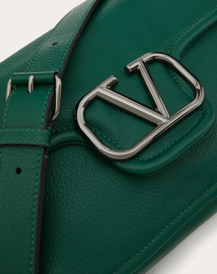 Valentino Shoulder Bags Man Valentino Garavani Alltime Grainy Calfskin Shoulder Bag For Man In Amazon Greenblack Amazon Greenblack Valentino Shoulder Bags Man Valentino Garavani Alltime Grainy Calfskin Shoulder Bag For Man In Amazon Greenblack Amazon Greenblack