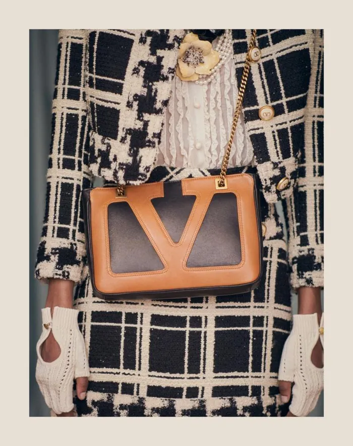 Valentino Shoulder Bags WomanMan Valentino Garavani Viva Superstar Small Nappa Leather Shopping Bag For Woman In Blackbrown Blackbrown