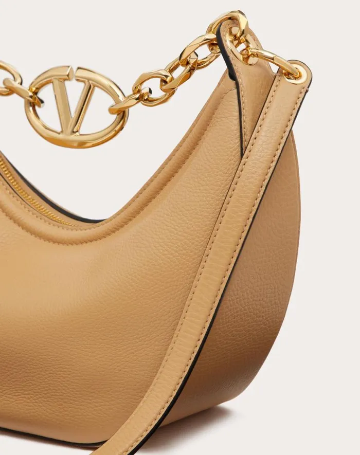 Valentino Shoulder Bags Woman Small Vlogo Moon Hobo Bag In Grainy Calfskin With Chain For Woman In Black Black Valentino Shoulder Bags Woman Small Vlogo Moon Hobo Bag In Grainy Calfskin With Chain For Woman In Black Black