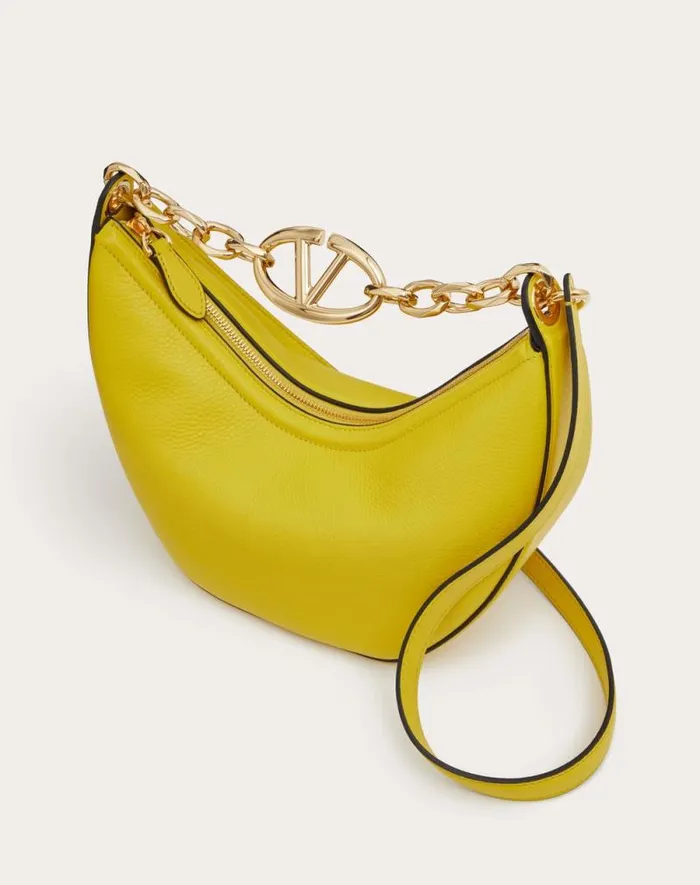 Valentino Shoulder Bags Woman Small Vlogo Moon Hobo Bag In Grainy Calfskin With Chain For Woman In Black Black Valentino Shoulder Bags Woman Small Vlogo Moon Hobo Bag In Grainy Calfskin With Chain For Woman In Black Black