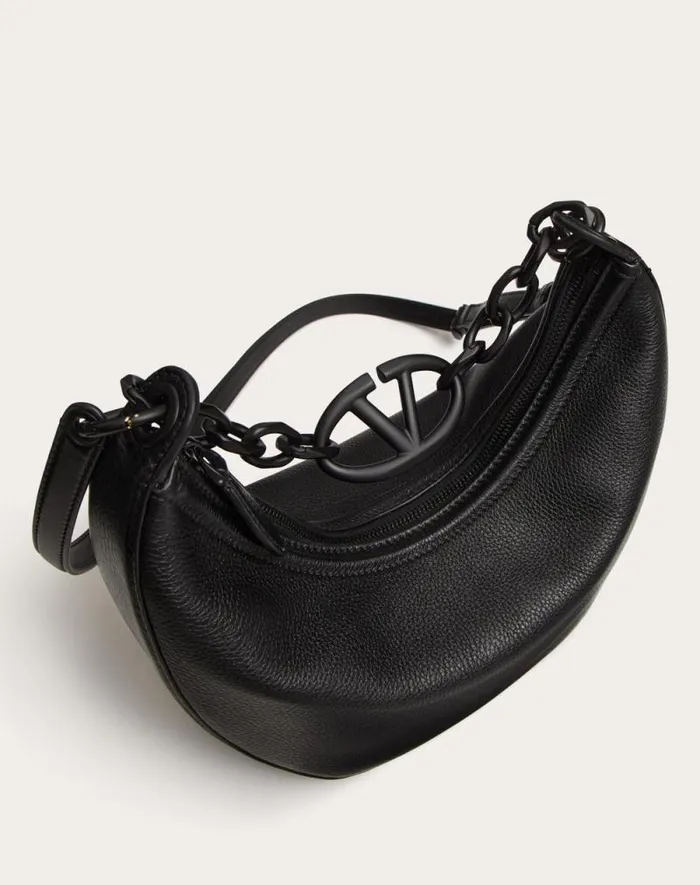 Valentino Shoulder Bags Woman Vlogo Moon Small Hobo Bag In Grainy Calfskin With Chain For Woman In Black Black Valentino Shoulder Bags Woman Vlogo Moon Small Hobo Bag In Grainy Calfskin With Chain For Woman In Black Black
