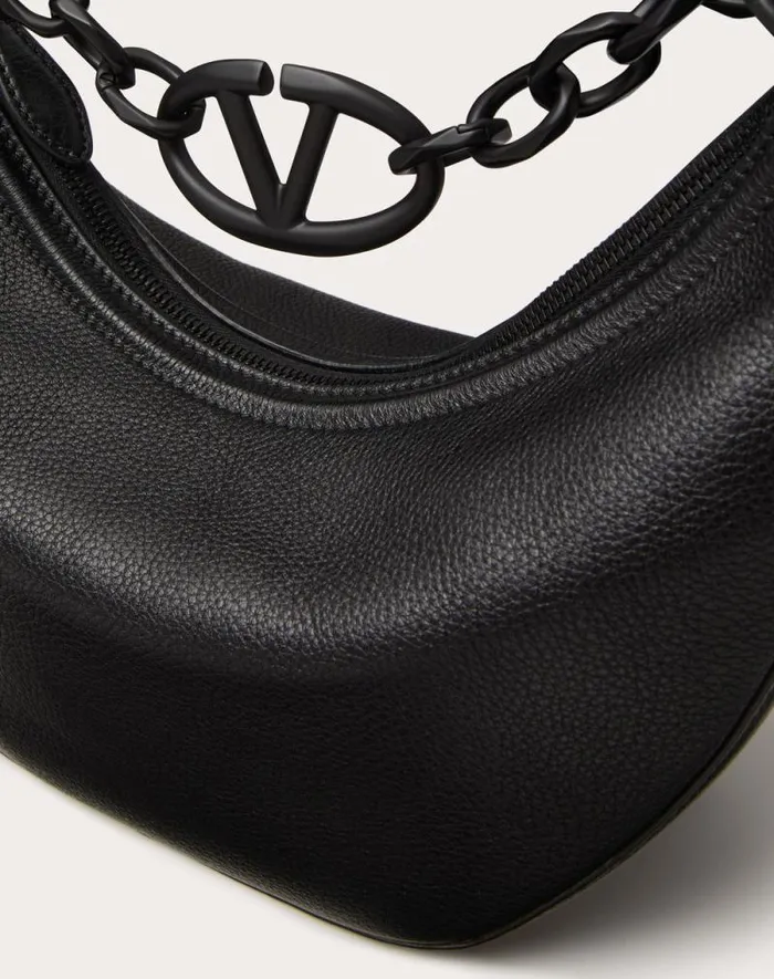 Valentino Shoulder Bags Woman Vlogo Moon Small Hobo Bag In Grainy Calfskin With Chain For Woman In Black Black Valentino Shoulder Bags Woman Vlogo Moon Small Hobo Bag In Grainy Calfskin With Chain For Woman In Black Black