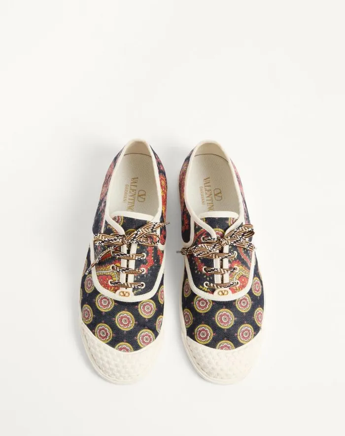 Valentino Sneakers Man Bay By Bay Sneakers In Voyage Imaginaire Denim Fabric For Man In Multicolorivory Multicolorivory Valentino Sneakers Man Bay By Bay Sneakers In Voyage Imaginaire Denim Fabric For Man In Multicolorivory Multicolorivory