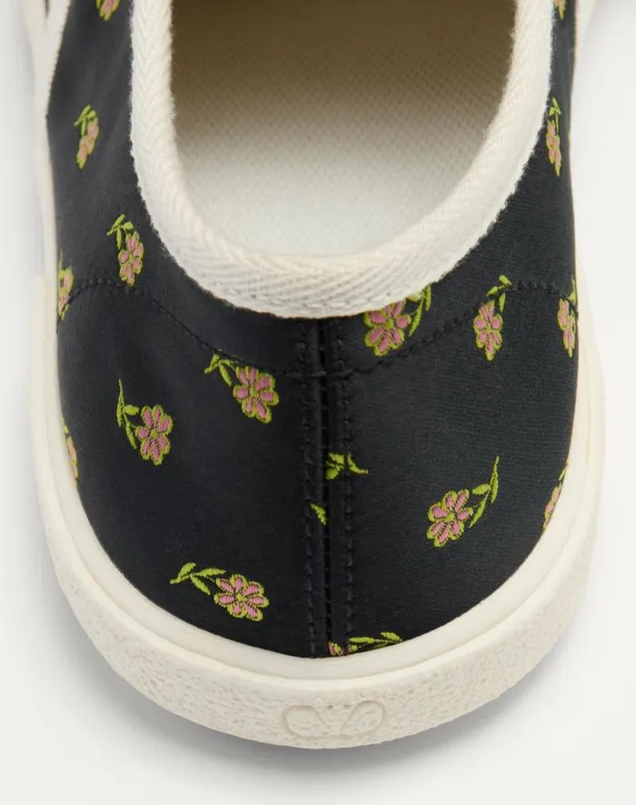 Valentino Sneakers Woman Bay By Bay Sneakers In Papier Floral Fabric For Woman In Multicolor Multicolor Valentino Sneakers Woman Bay By Bay Sneakers In Papier Floral Fabric For Woman In Multicolor Multicolor
