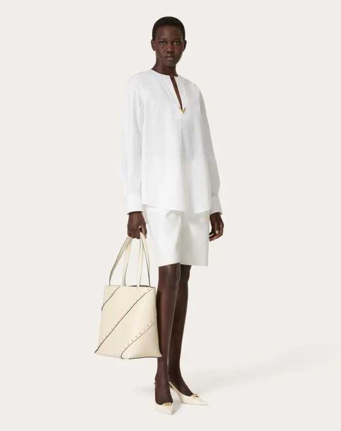 Valentino Totes Woman Valentino Garavani Valentino Garavani Rockstud Wispy Shopping Bag In Calfskin For Woman In Tobacco Tobacco Valentino Totes Woman Valentino Garavani Valentino Garavani Rockstud Wispy Shopping Bag In Calfskin For Woman In Tobacco Tobacco