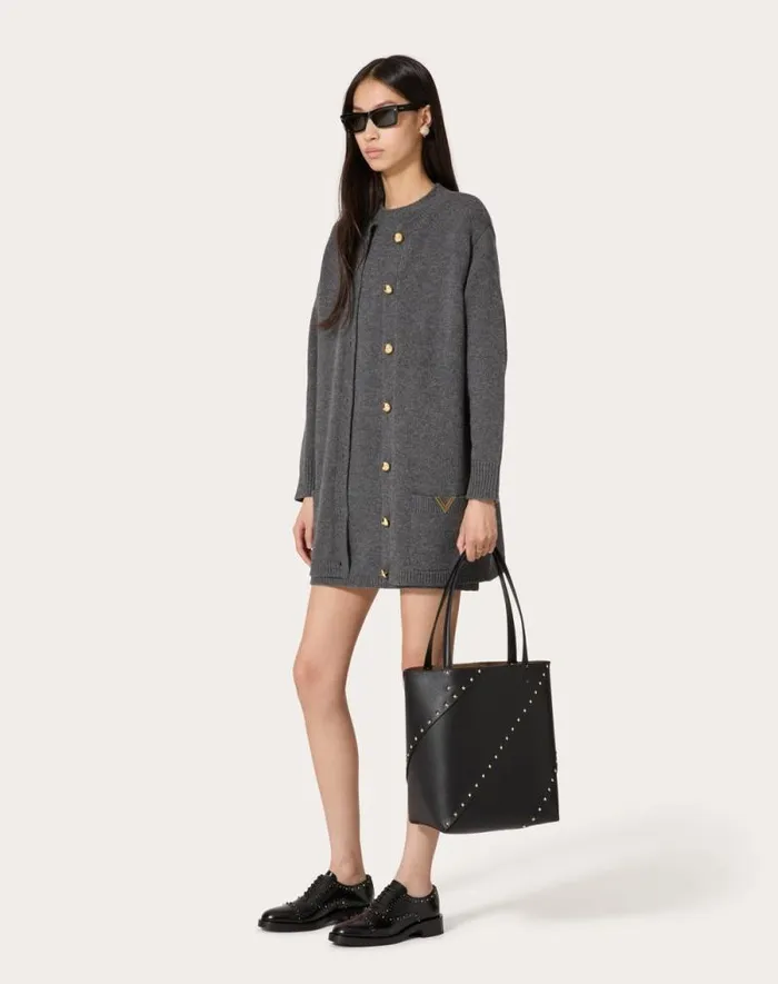 Valentino Totes Woman Valentino Garavani Valentino Garavani Rockstud Wispy Shopping Bag In Calfskin For Woman In Tobacco Tobacco Valentino Totes Woman Valentino Garavani Valentino Garavani Rockstud Wispy Shopping Bag In Calfskin For Woman In Tobacco Tobacco