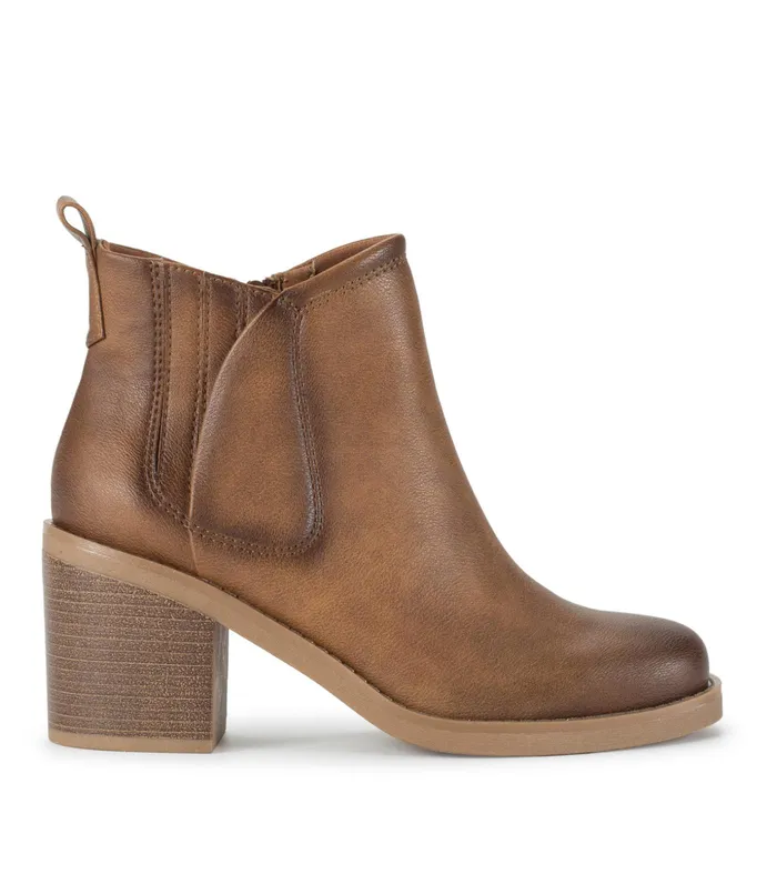 Women Baretraps Booties Maria Block Heel Bootie Auburn