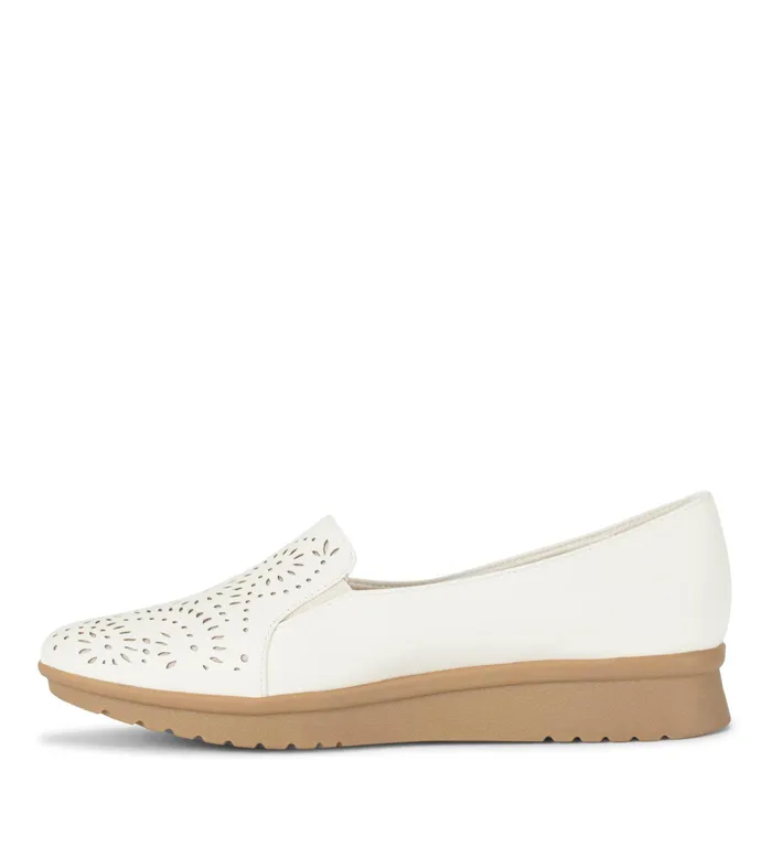 Women Baretraps Flats and Loafers Amry Slip On Loafer Cream