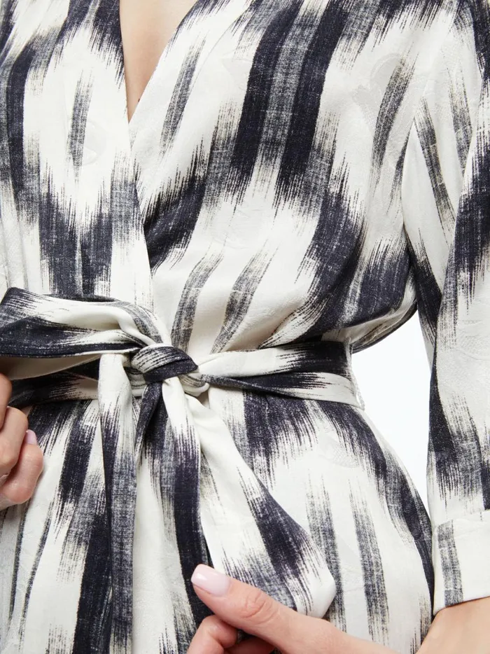 Womens Jackets Coats Alice Olivia Domino Kimono With Tie Belt Classic Ikat